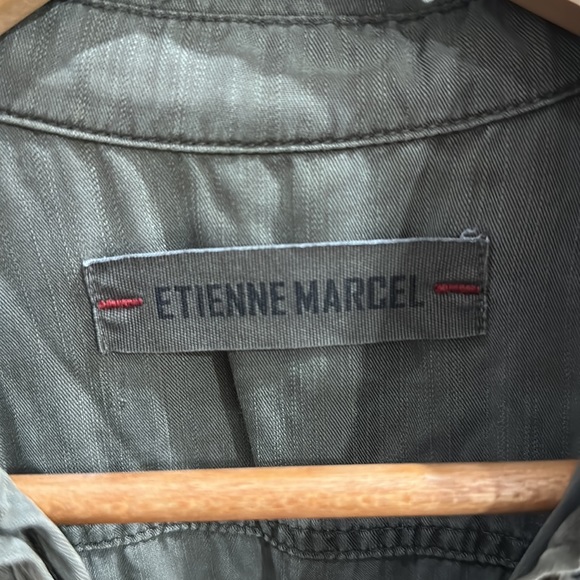 Sleeveless Jumpsuit in Military
Etienne Marcel
Color:Military - Picture 3 of 4